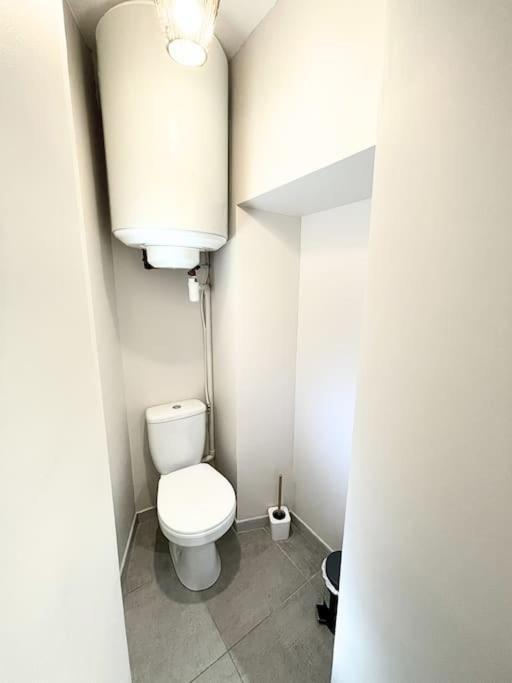 Studio Bien Equipe A 2 Pas De La Gare 贝济耶 外观 照片